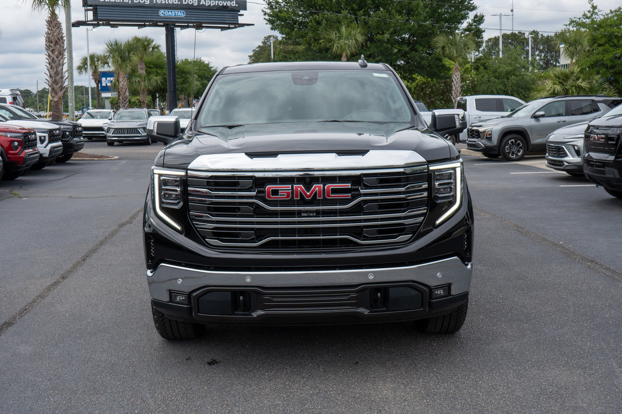 New 2026 GMC Sierra 1500 SLT AWD/4WD image 8