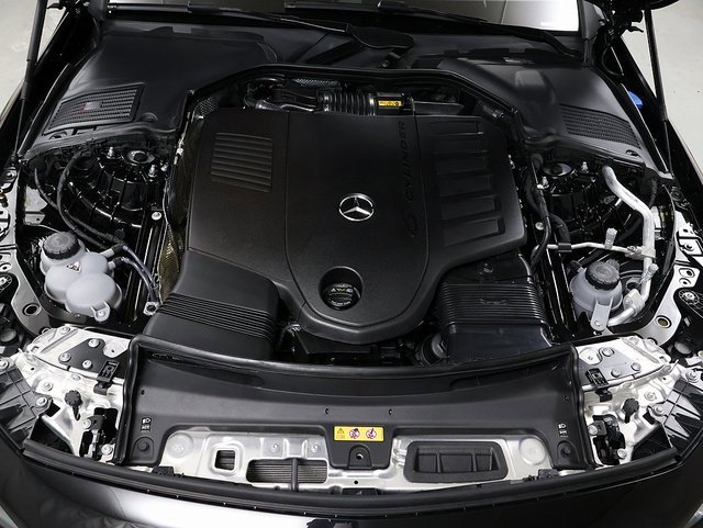 Certified 2024 Mercedes-Benz CLE 450 4MATIC Cabriolet image 35