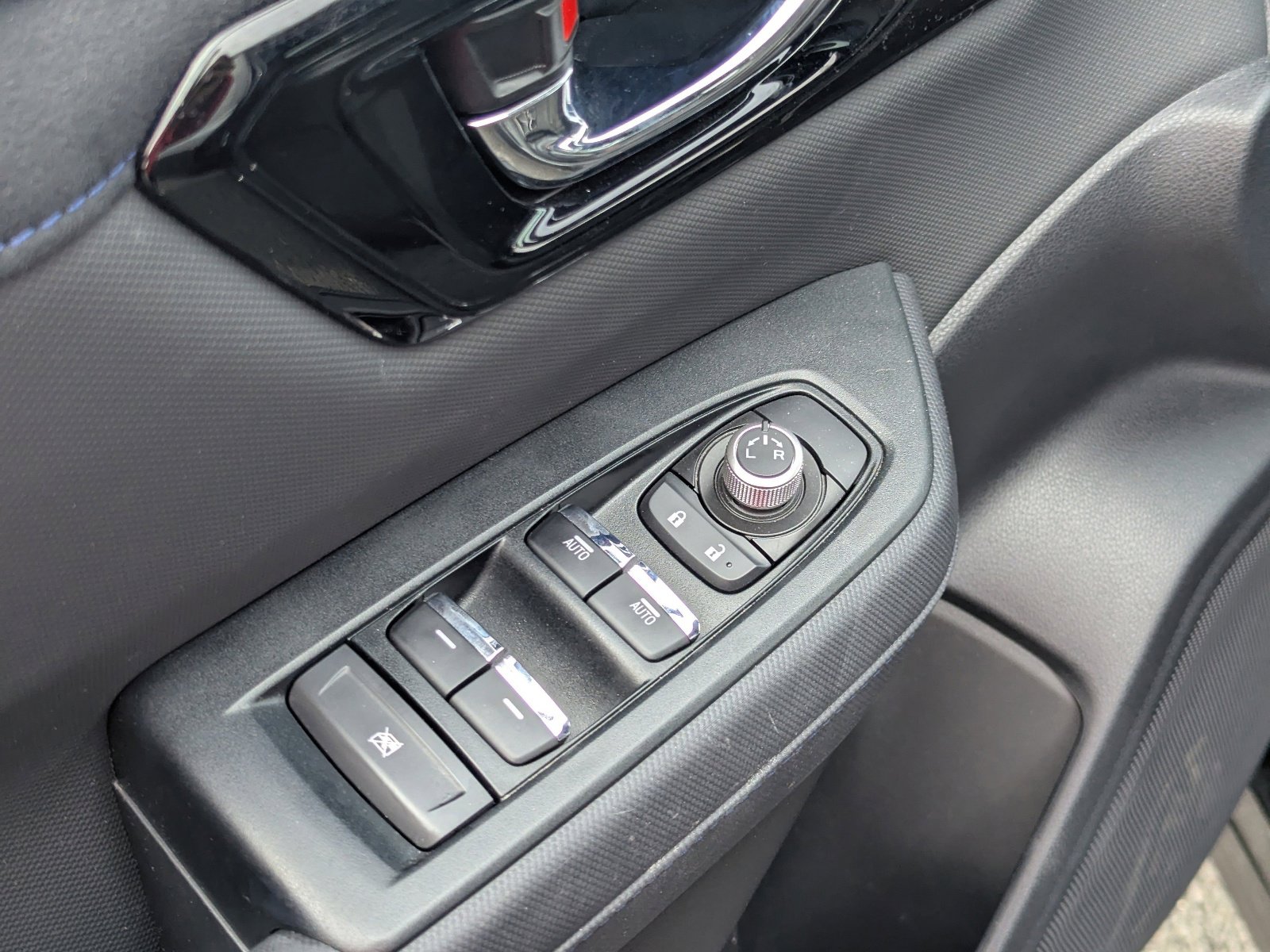 Certified 2025 Subaru Forester Limited image 17