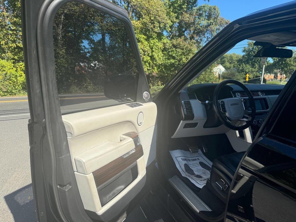 Used 2015 Land Rover Range Rover Supercharged image 28