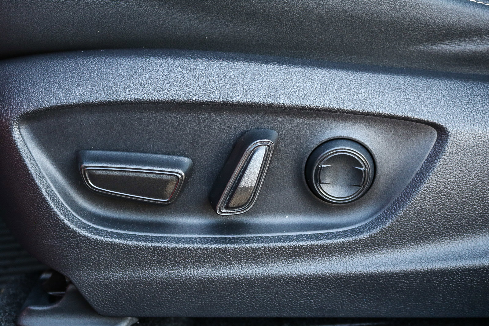 Used 2025 Toyota Crown Signia image 21