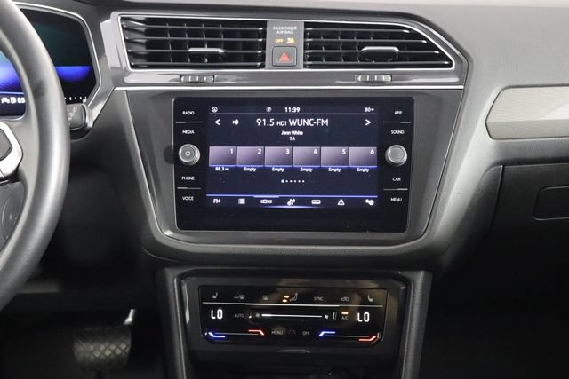 Used 2022 Volkswagen Tiguan SE FWD image 27