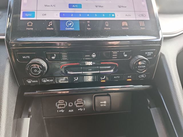 Used 2023 Jeep Grand Cherokee L Limited image 14