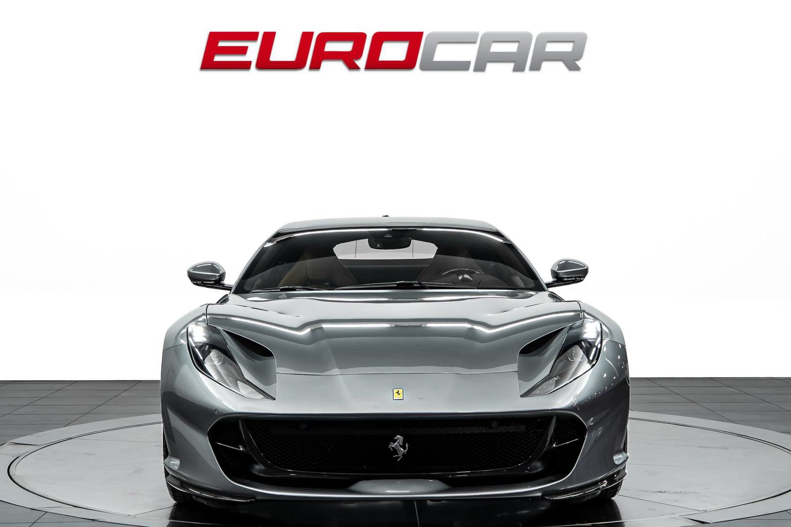 Used 2020 Ferrari 812 Superfast RWD image 8