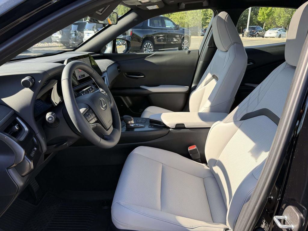 Used 2025 Lexus UX 300h AWD w/ Accessory Package (Z1) image 14