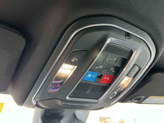 Used 2022 Jeep Grand Cherokee Trailhawk w/ Advanced Protech Group II AWD/4WD image 29