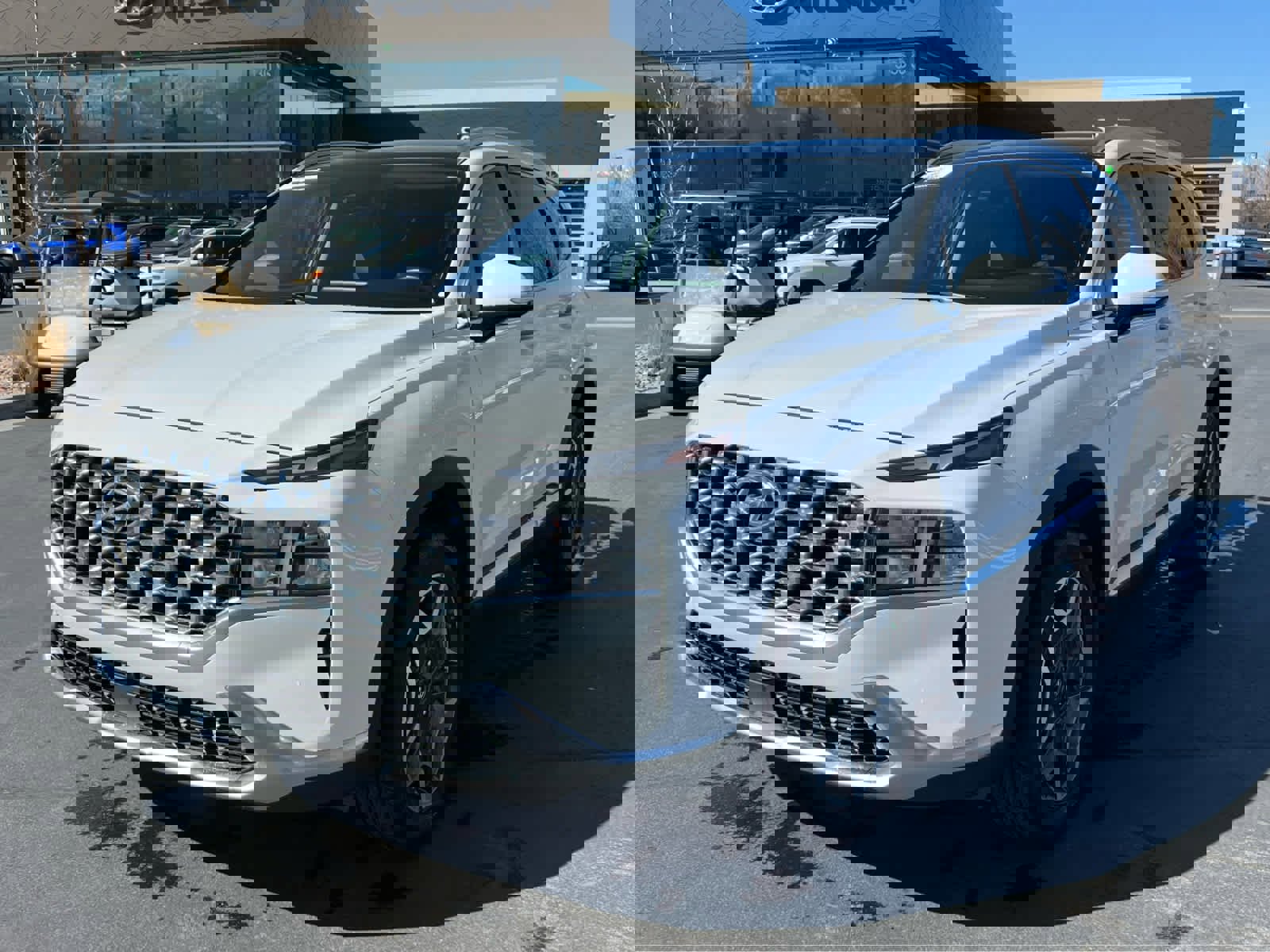 Used 2022 Hyundai Santa Fe SEL Premium image 2