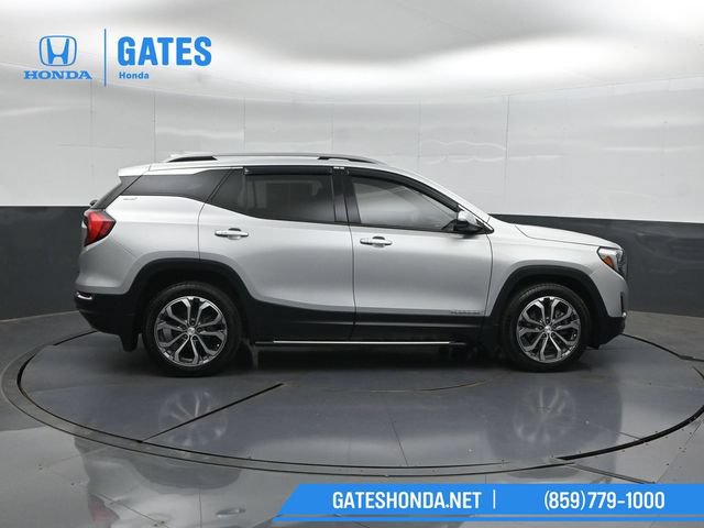 Used 2020 GMC Terrain SLT w/ Preferred Package FWD image 3