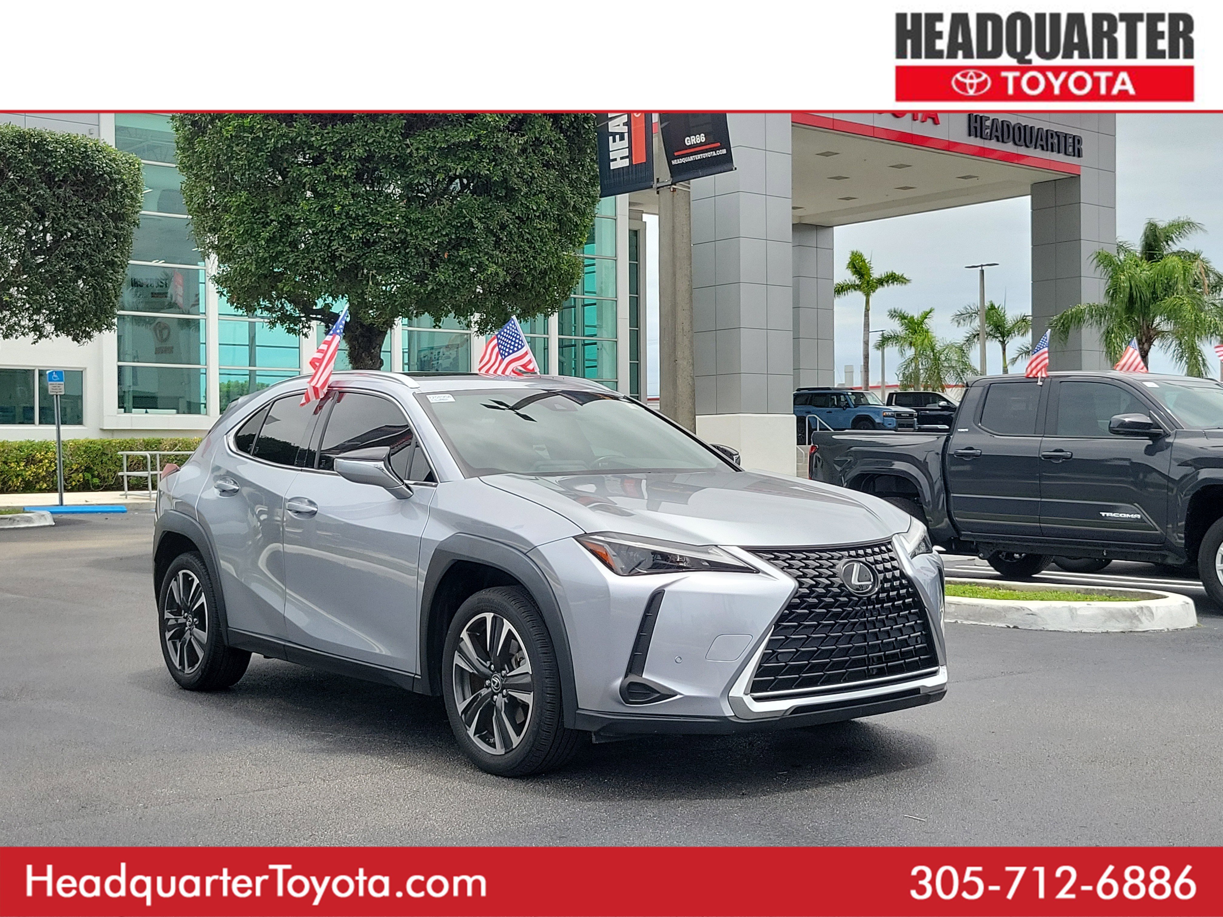Used 2023 Lexus UX 250h FWD image 1