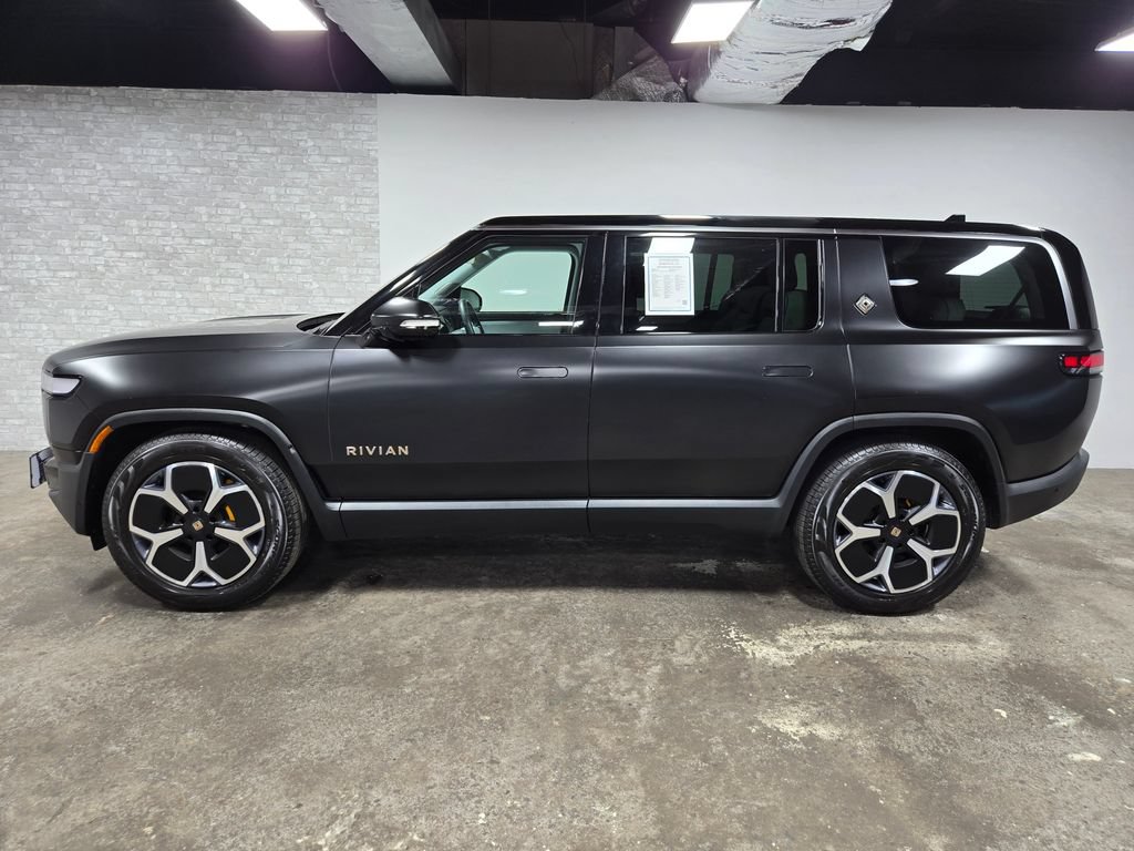 Used 2023 Rivian R1S Adventure AWD/4WD image 2