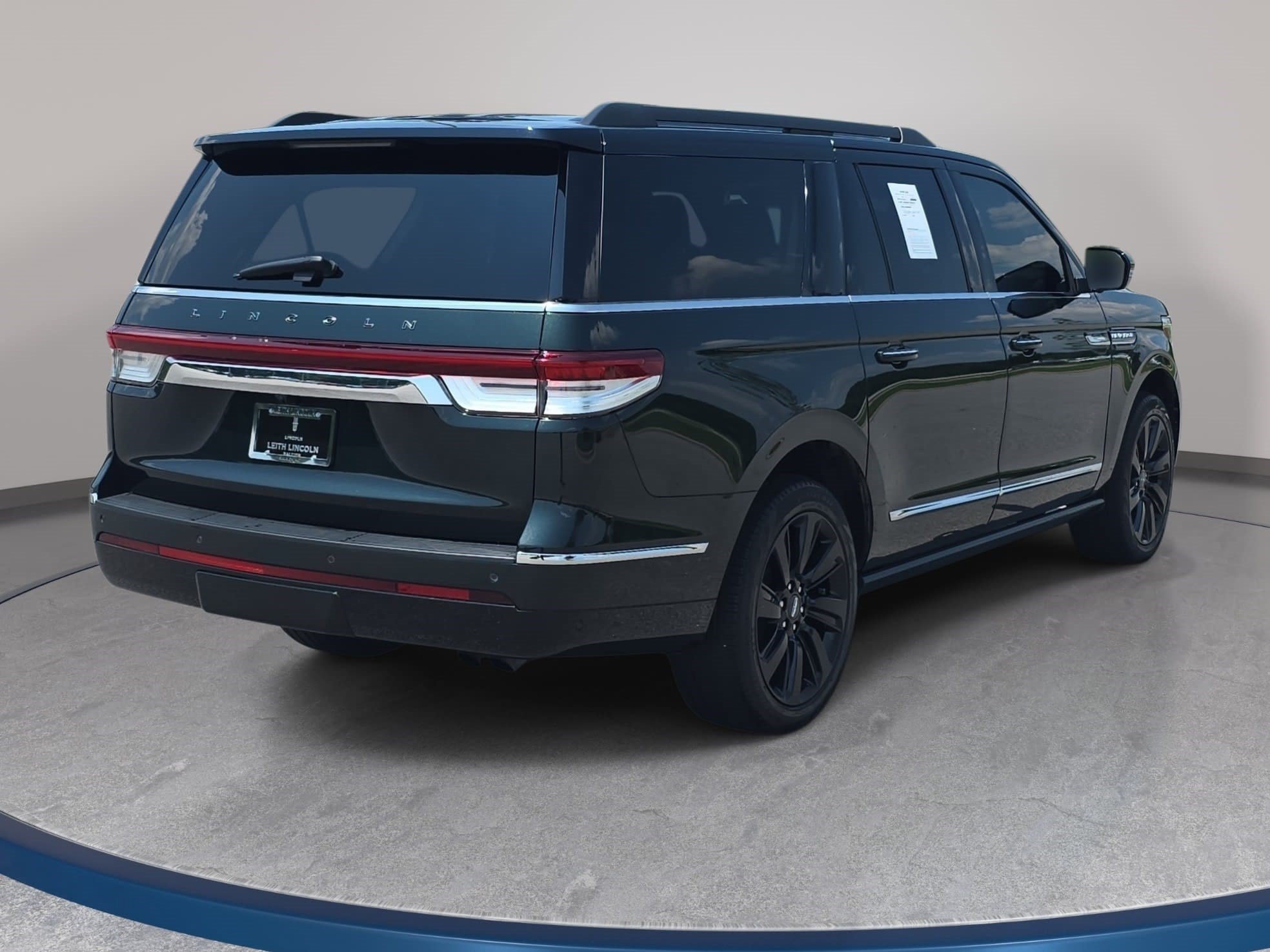 Certified 2024 Lincoln Navigator L Black Label AWD/4WD image 5