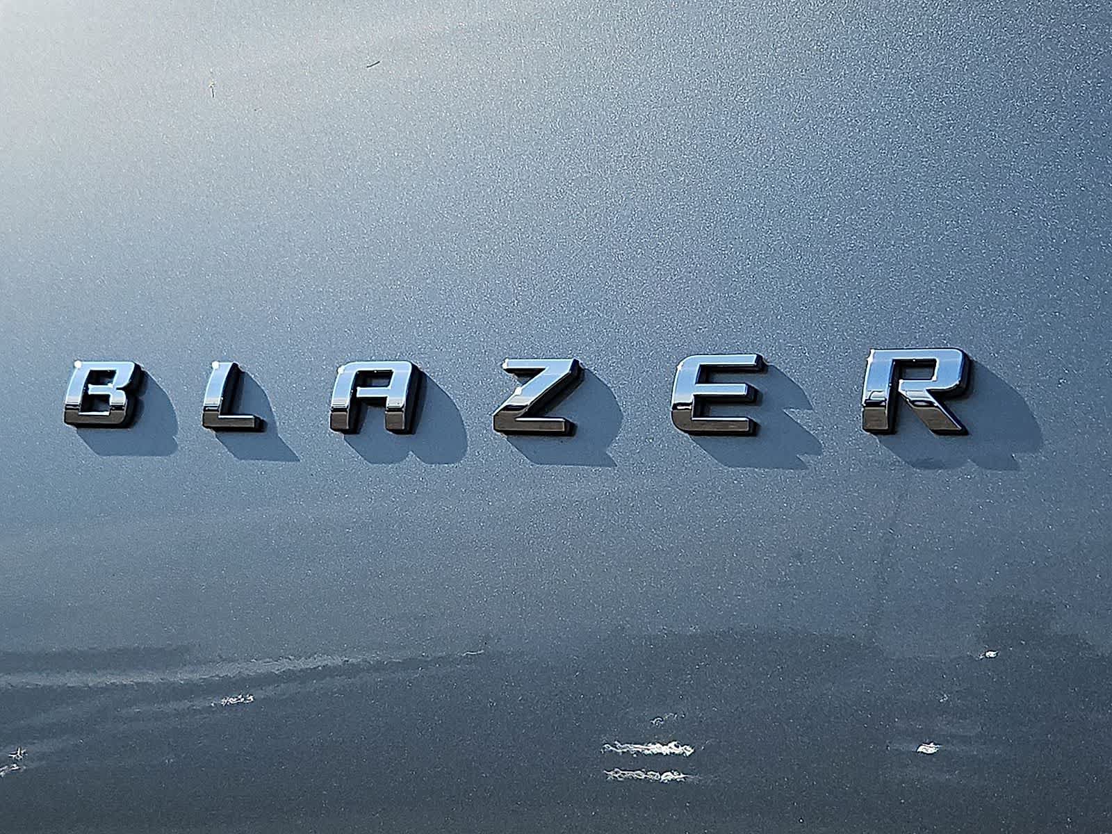 Used 2025 Chevrolet Blazer LT FWD image 36
