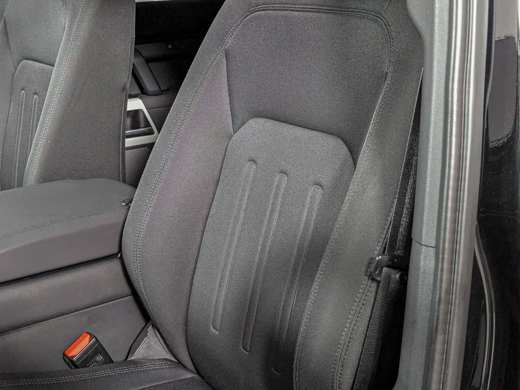 Used 2021 Land Rover Defender 110 image 15