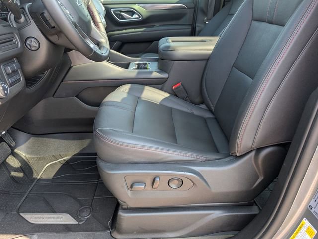 Used 2022 Chevrolet Tahoe RST w/ Luxury Package AWD/4WD image 14