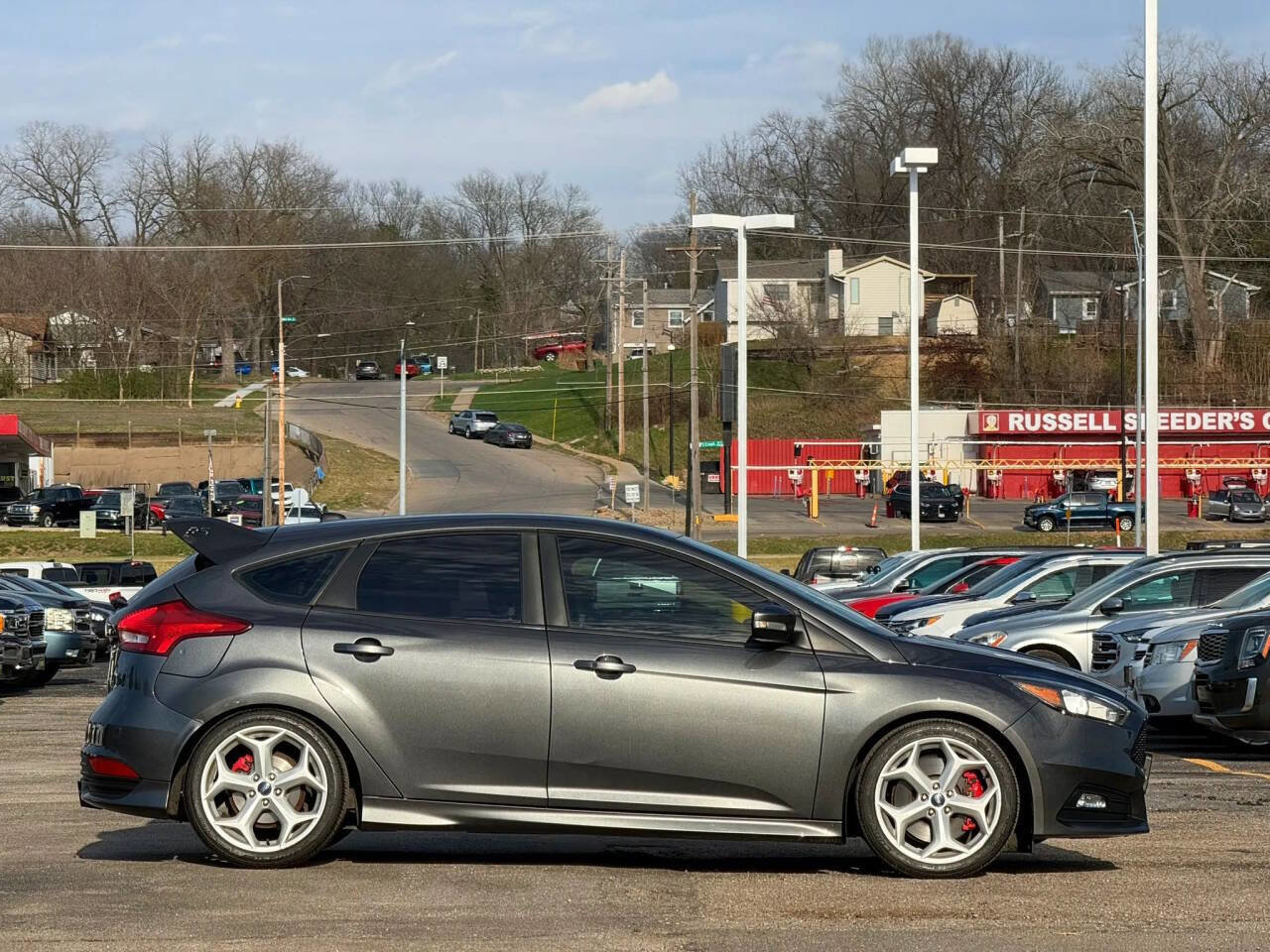 Used 2017 Ford Focus ST image 5