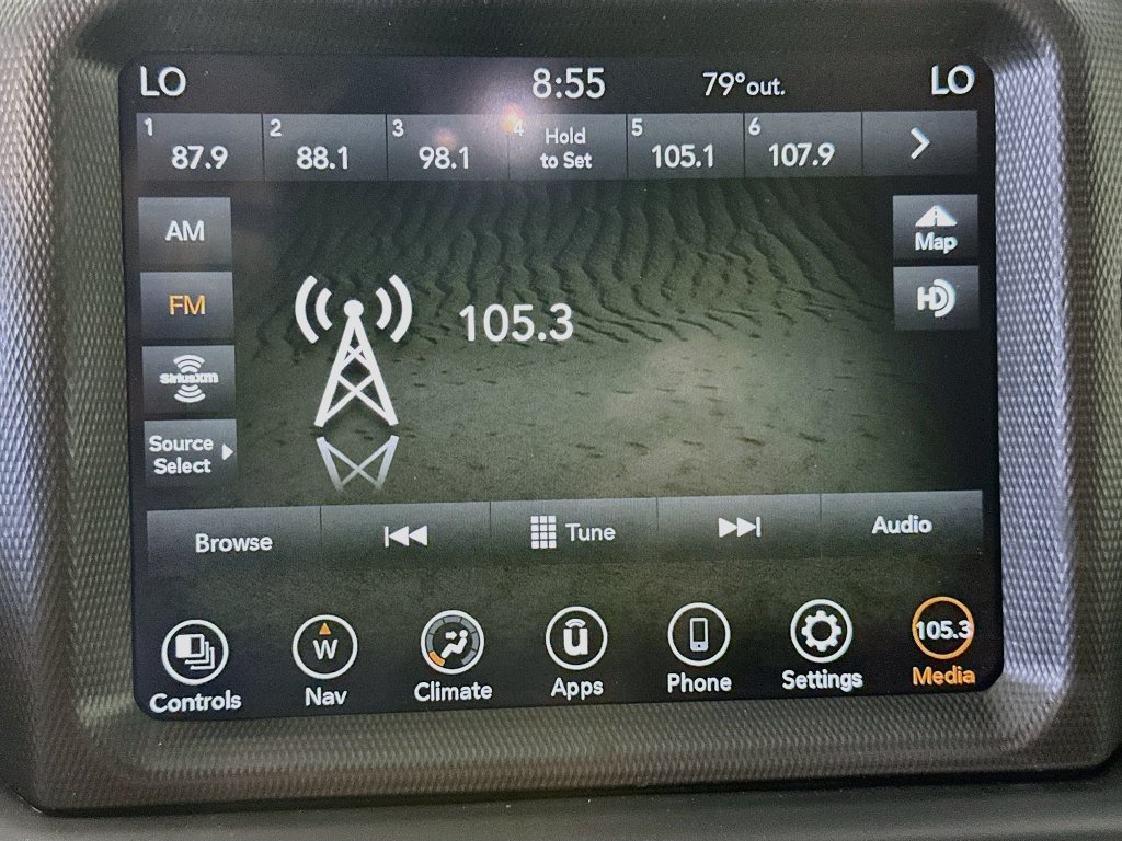 Used 2022 Jeep Gladiator Overland w/ Popular Equipment Package AWD/4WD image 17