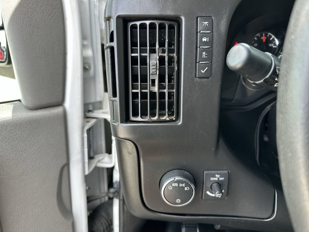 Certified 2017 Chevrolet Express 2500 w/ Express Access Plus Package RWD image 16