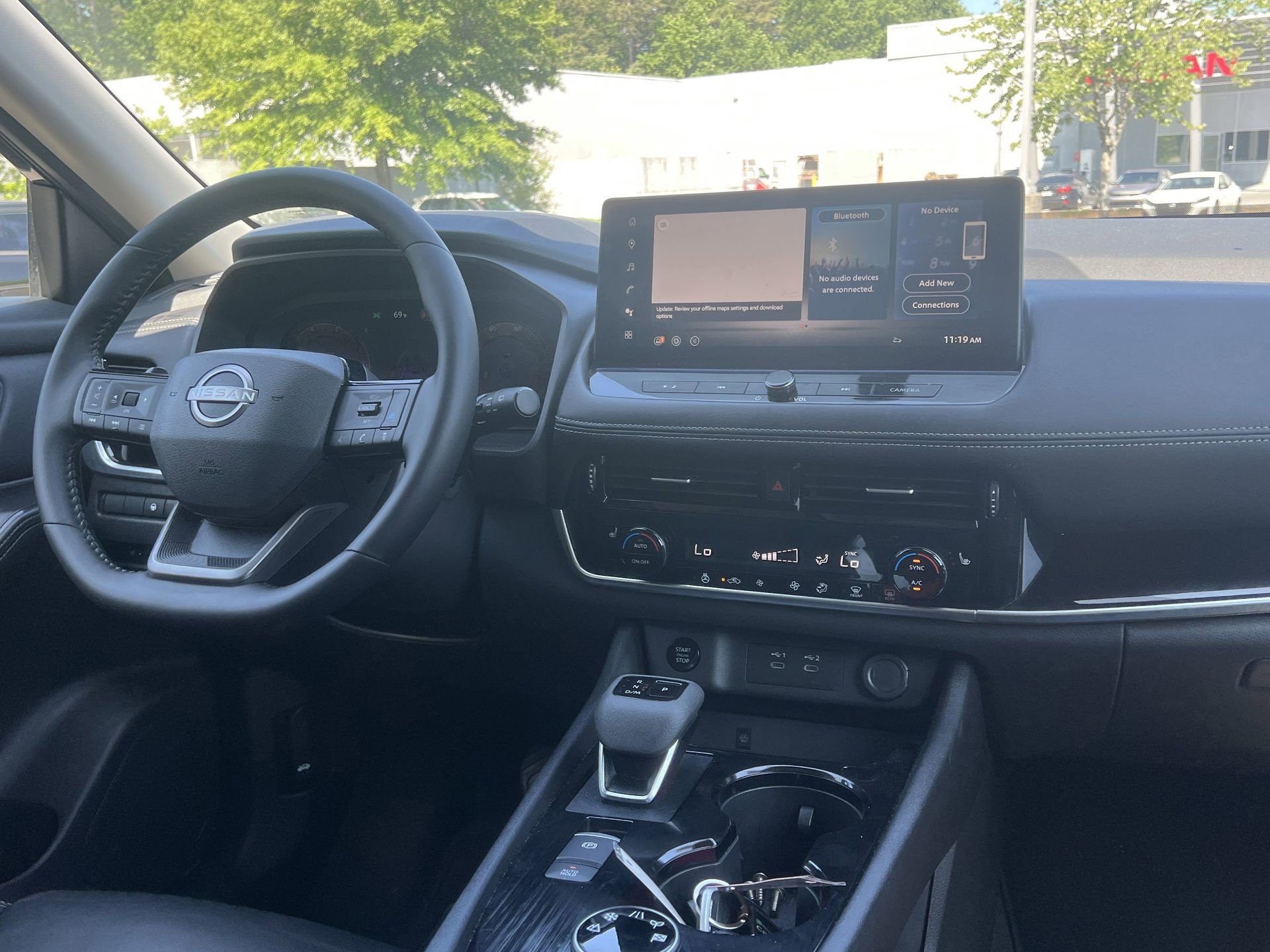 Certified 2026 Nissan Rogue SL AWD/4WD image 3