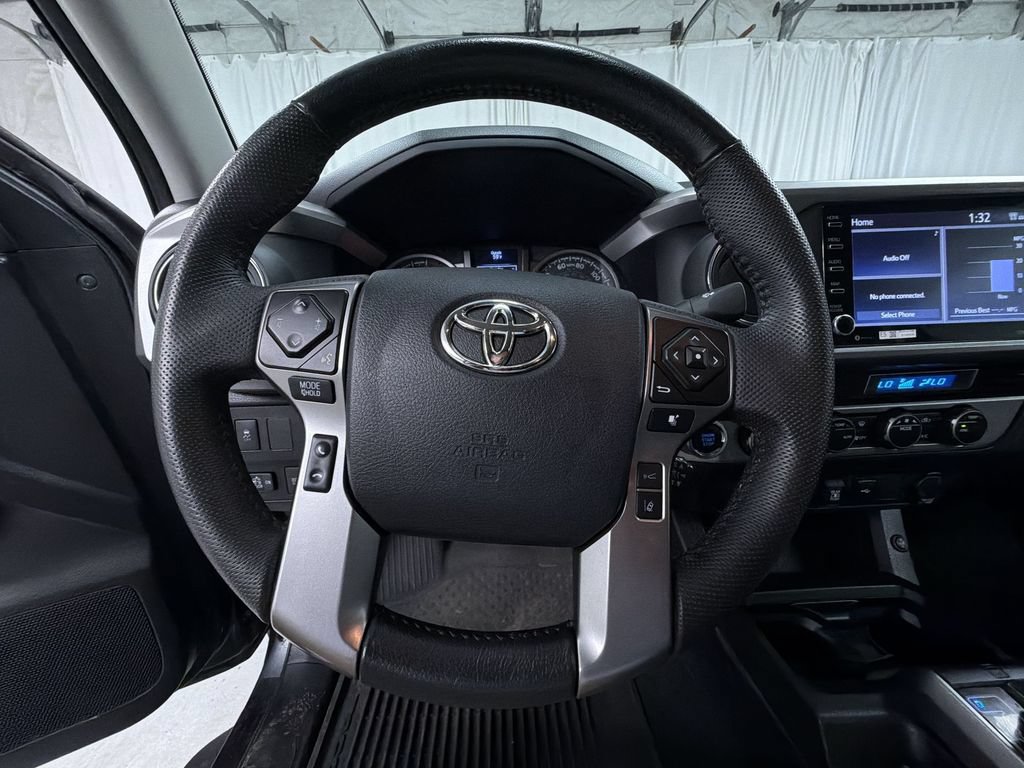 Certified 2023 Toyota Tacoma SR5 AWD/4WD image 15