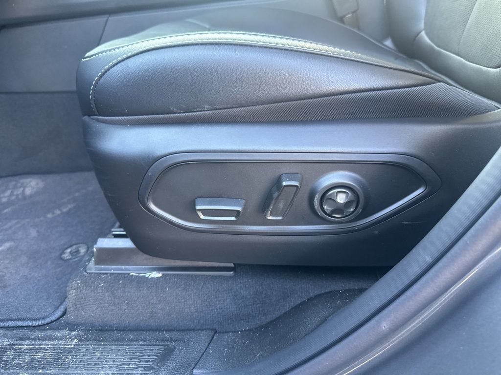 New 2026 Jeep Grand Cherokee Altitude AWD/4WD image 17