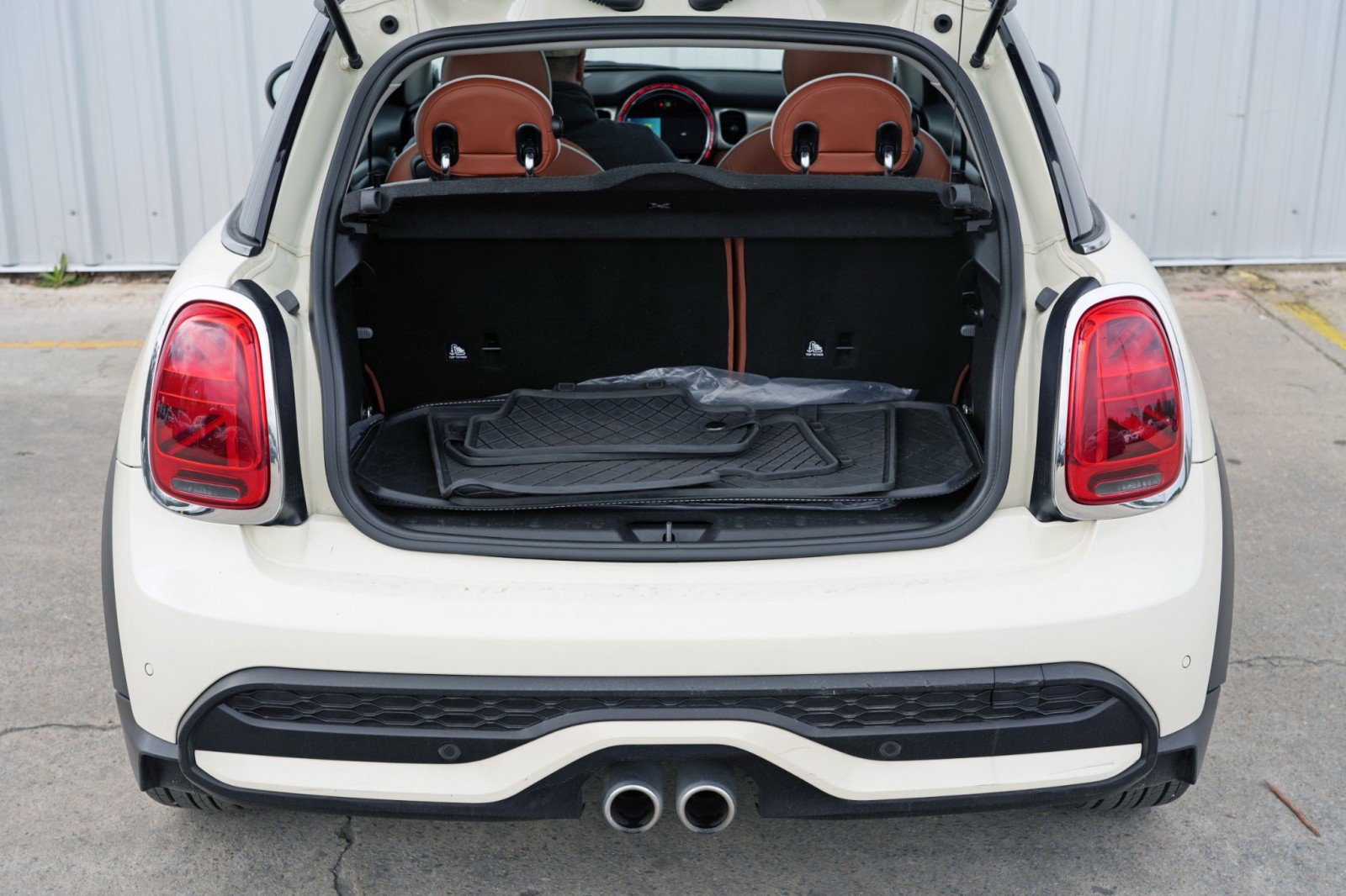 Used 2023 MINI Cooper S image 9