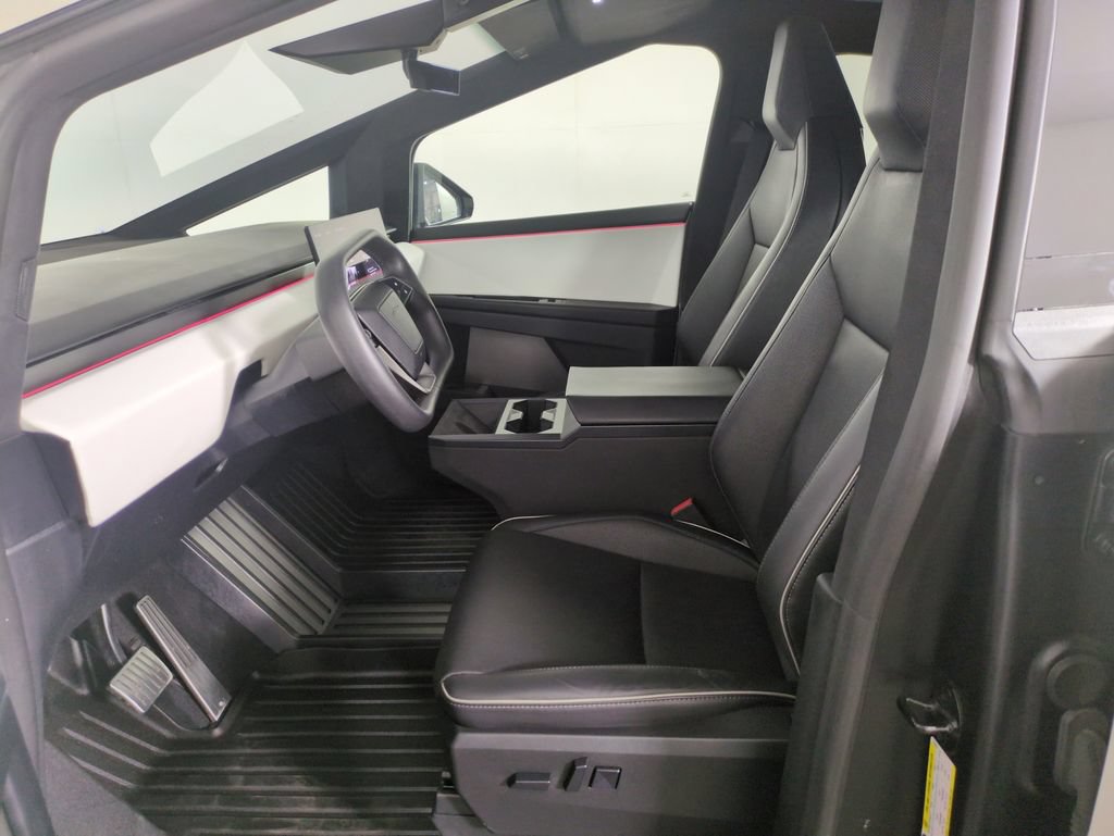Used 2024 Tesla Cybertruck AWD Crew Cab image 11