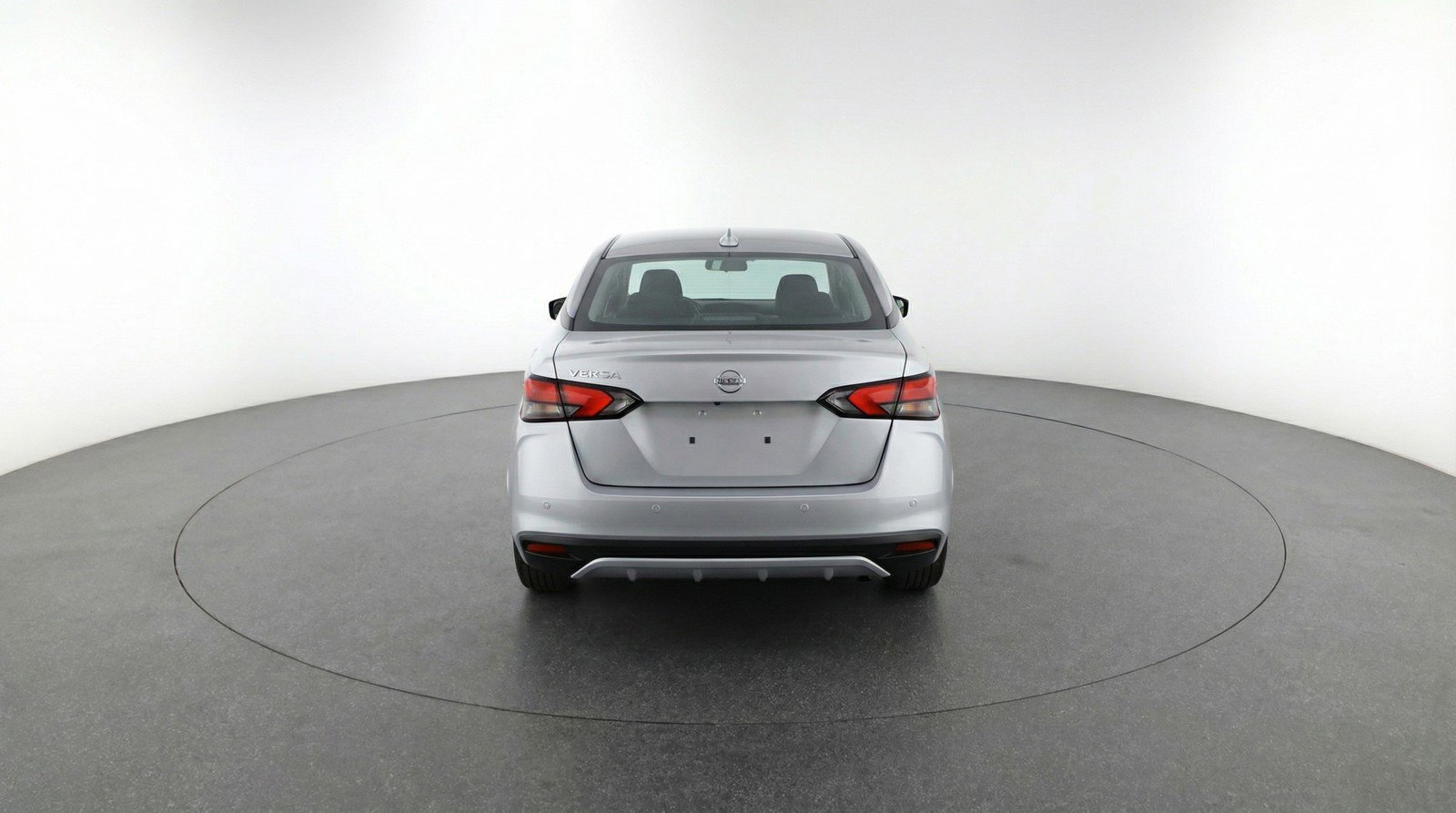 Used 2025 Nissan Versa SV image 7