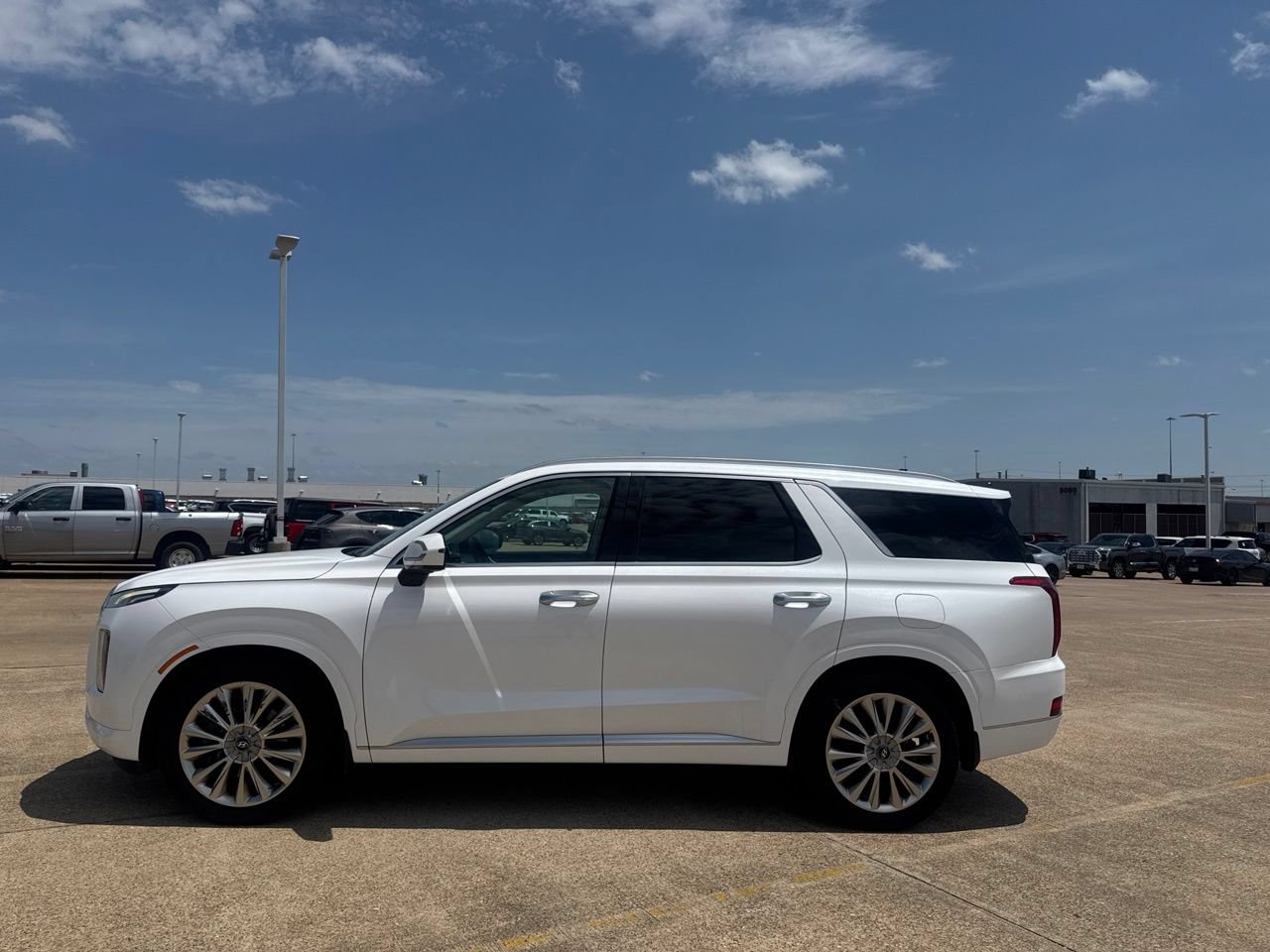 Used 2020 Hyundai Palisade Limited FWD image 13