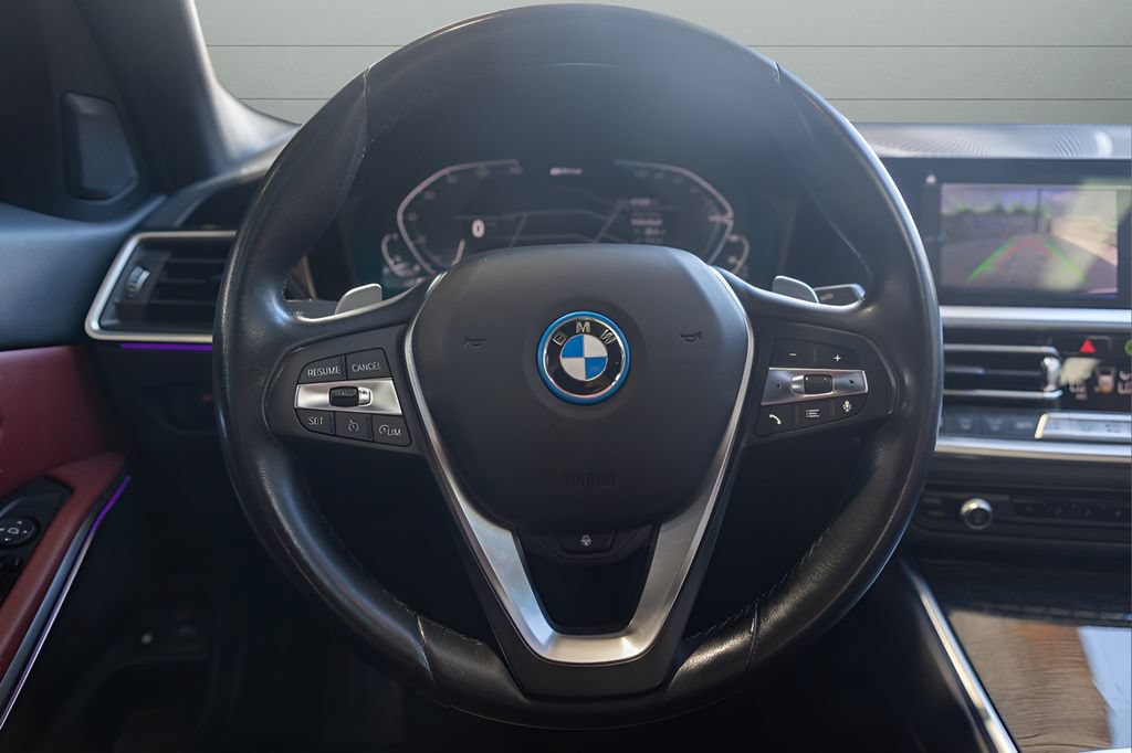 Used 2022 BMW 330e xDrive w/ Premium Package AWD/4WD image 21