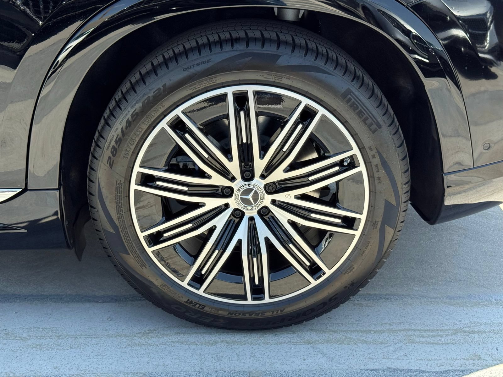 New 2026 Mercedes-Benz EQS 550 4MATIC SUV image 10