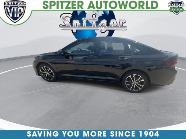 Used 2025 Volkswagen Jetta Sport FWD image 12
