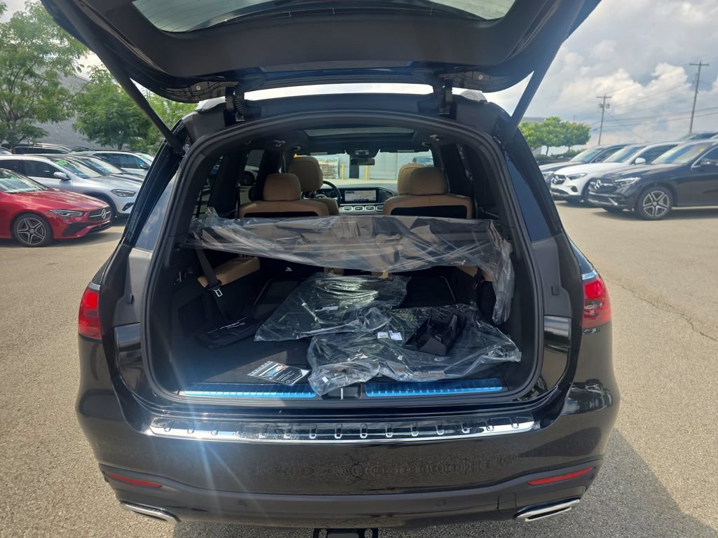 New 2026 Mercedes-Benz GLS 450 4MATIC image 23
