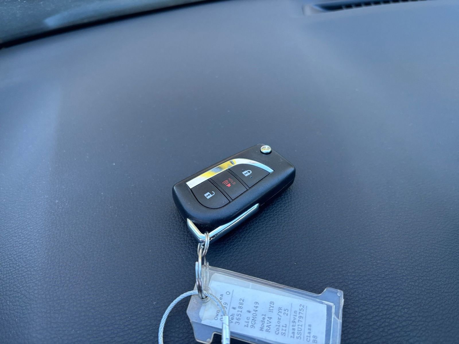 Used 2025 Toyota RAV4 LE image 21