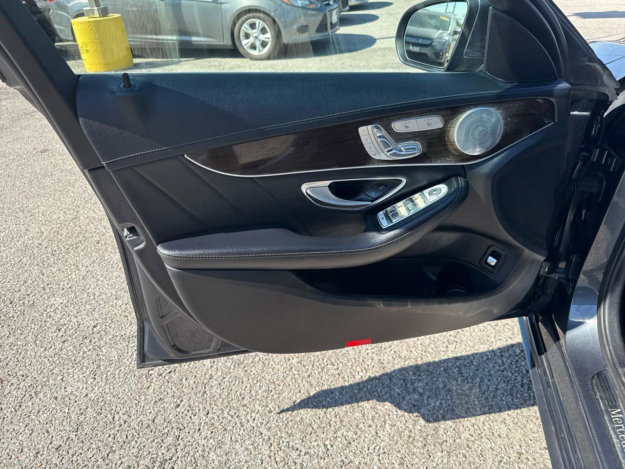 Used 2015 Mercedes-Benz C 400 4MATIC image 11