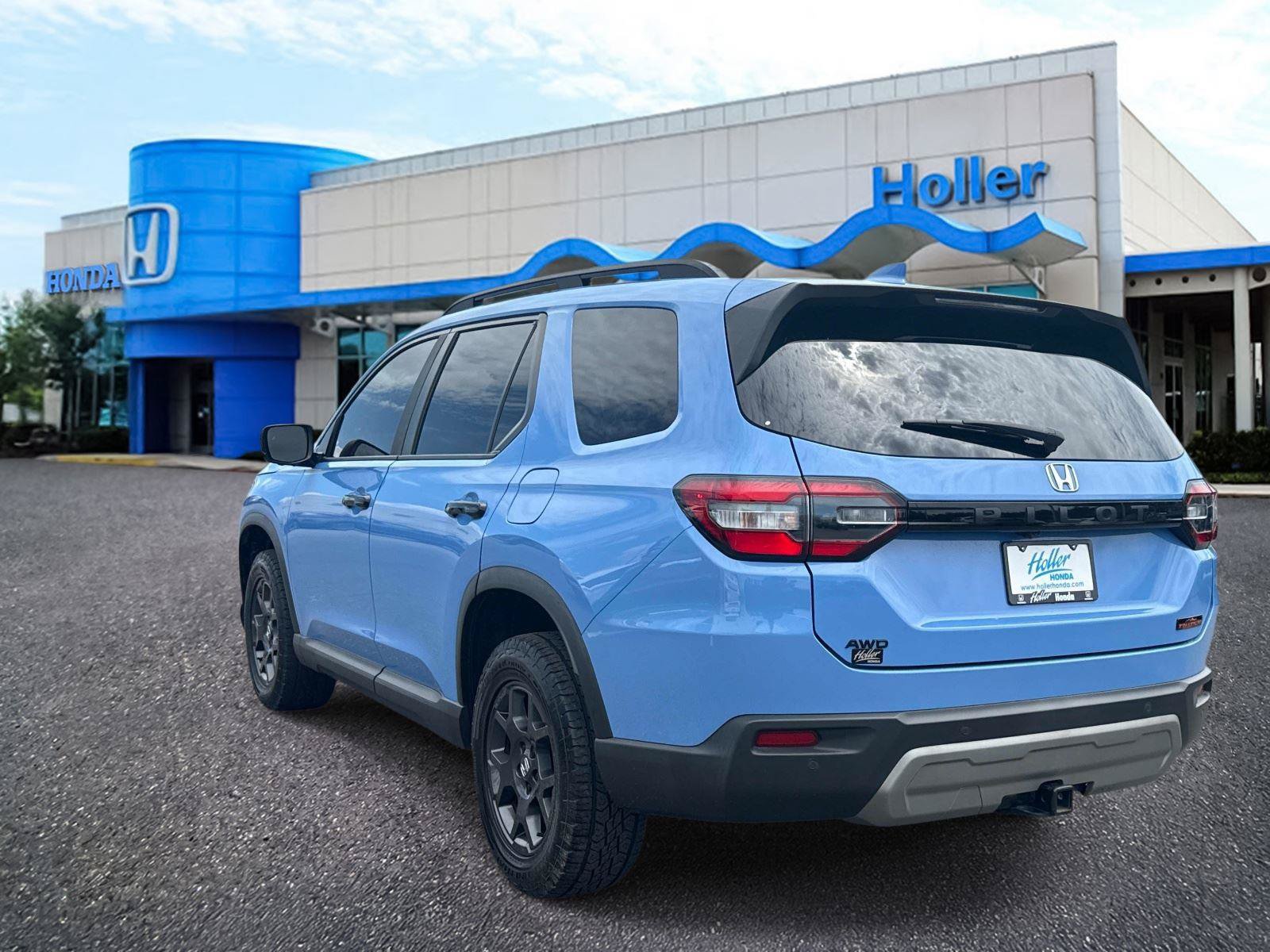 Used 2023 Honda Pilot TrailSport image 6