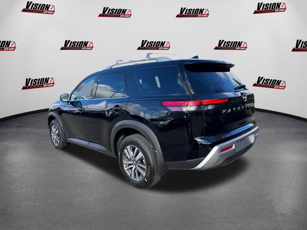 New 2025 Nissan Pathfinder SL image 7