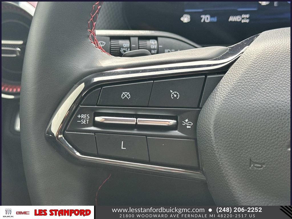 Used 2025 Chevrolet Equinox RS w/ Safety and Technology Package AWD/4WD image 23