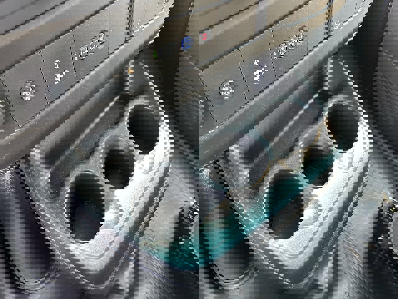 Used 2020 Chevrolet Express 2500 Extended image 18