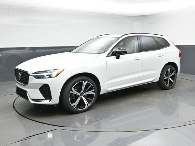 Used 2023 Volvo XC60 B5 Ultimate w/ Protection Package Premier AWD/4WD image 4