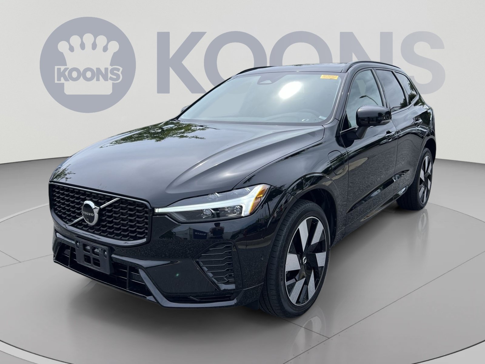 Used 2024 Volvo XC60 T8 Plus w/ Protection Package Premier