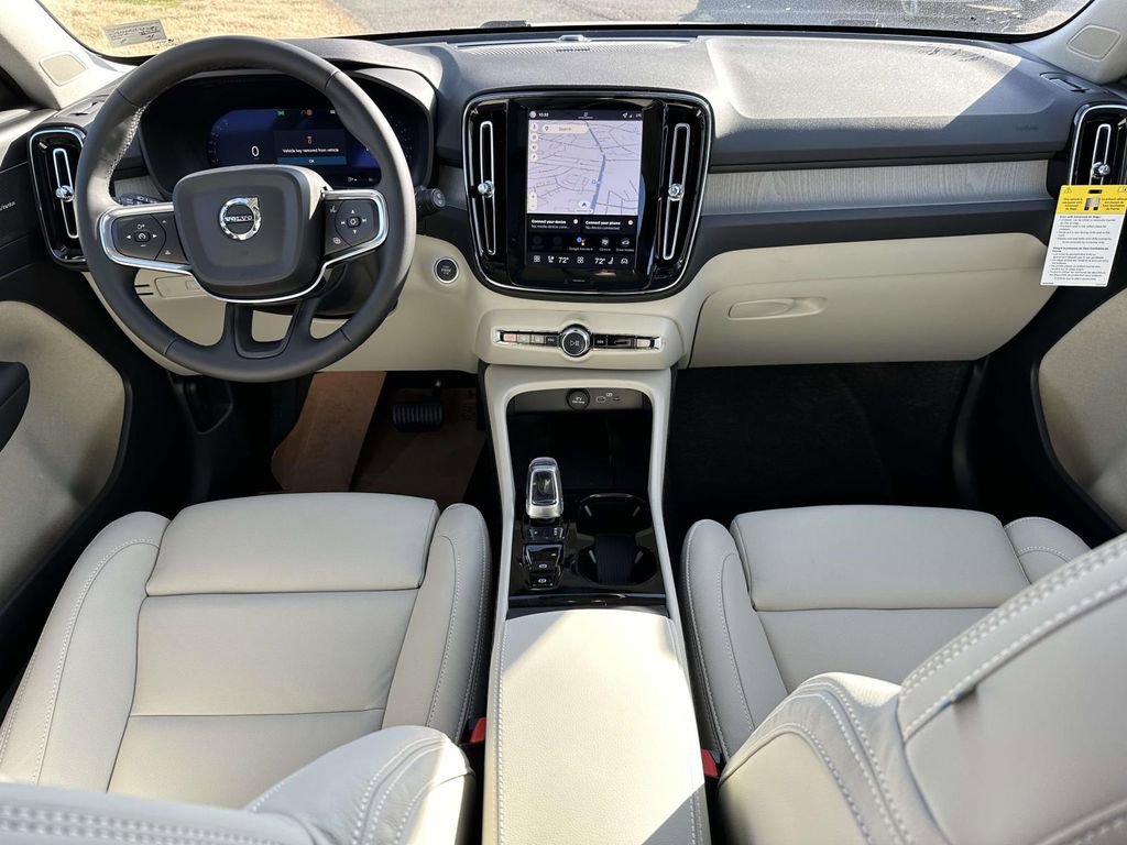 New 2026 Volvo XC40 B5 Ultra w/ Protection Package Premier image 2