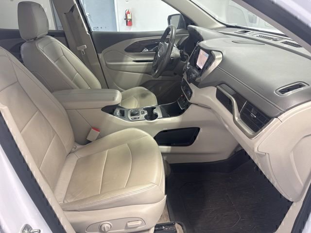 Used 2021 GMC Terrain Denali w/ LPO, Floor Liner Package image 22