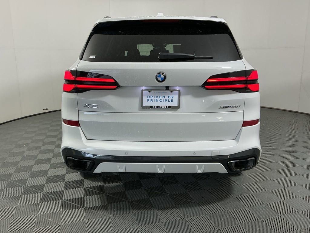 Certified 2024 BMW X5 xDrive40i w/ M Sport Package AWD/4WD image 6