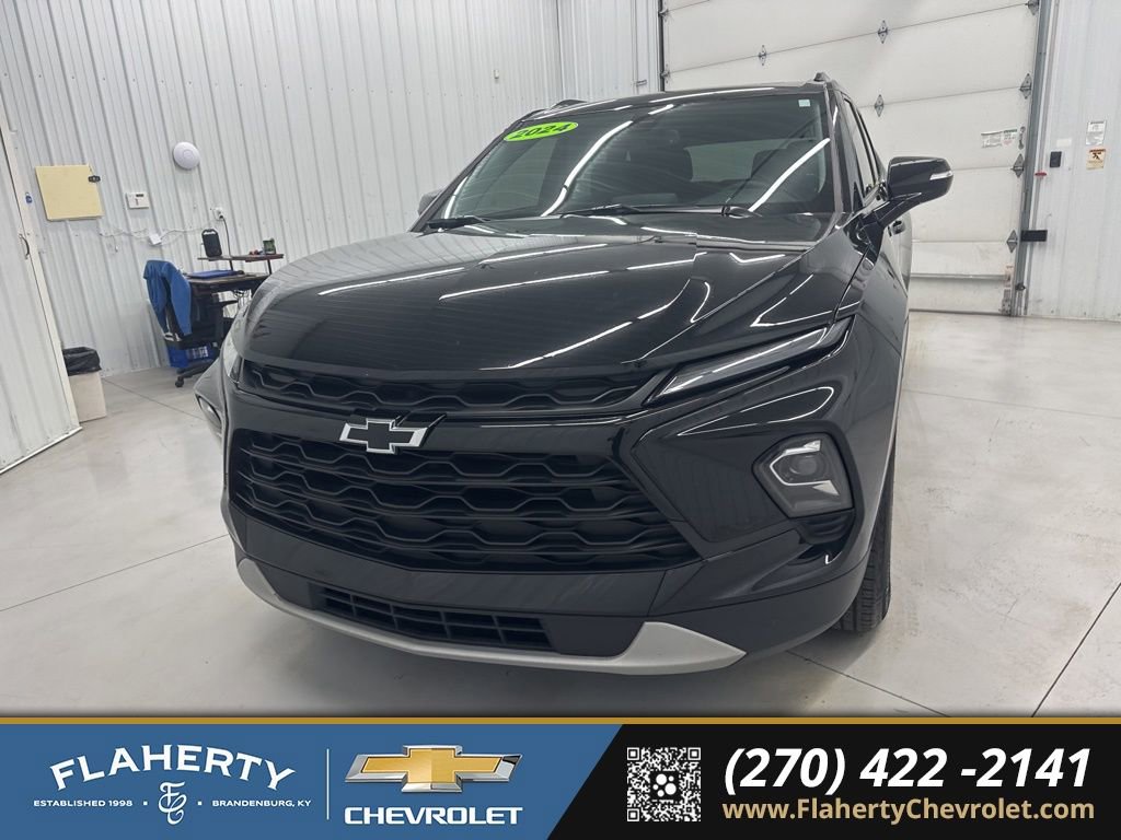 Used 2024 Chevrolet Blazer LT w/ Midnight/Sport Edition image 8