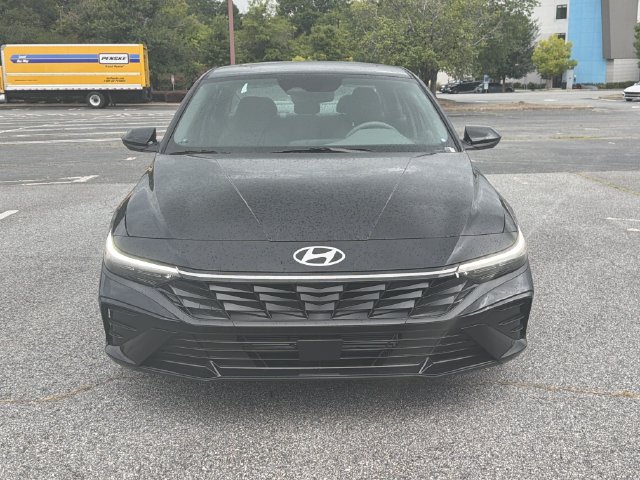 New 2026 Hyundai Elantra SEL Sport Premium FWD image 2