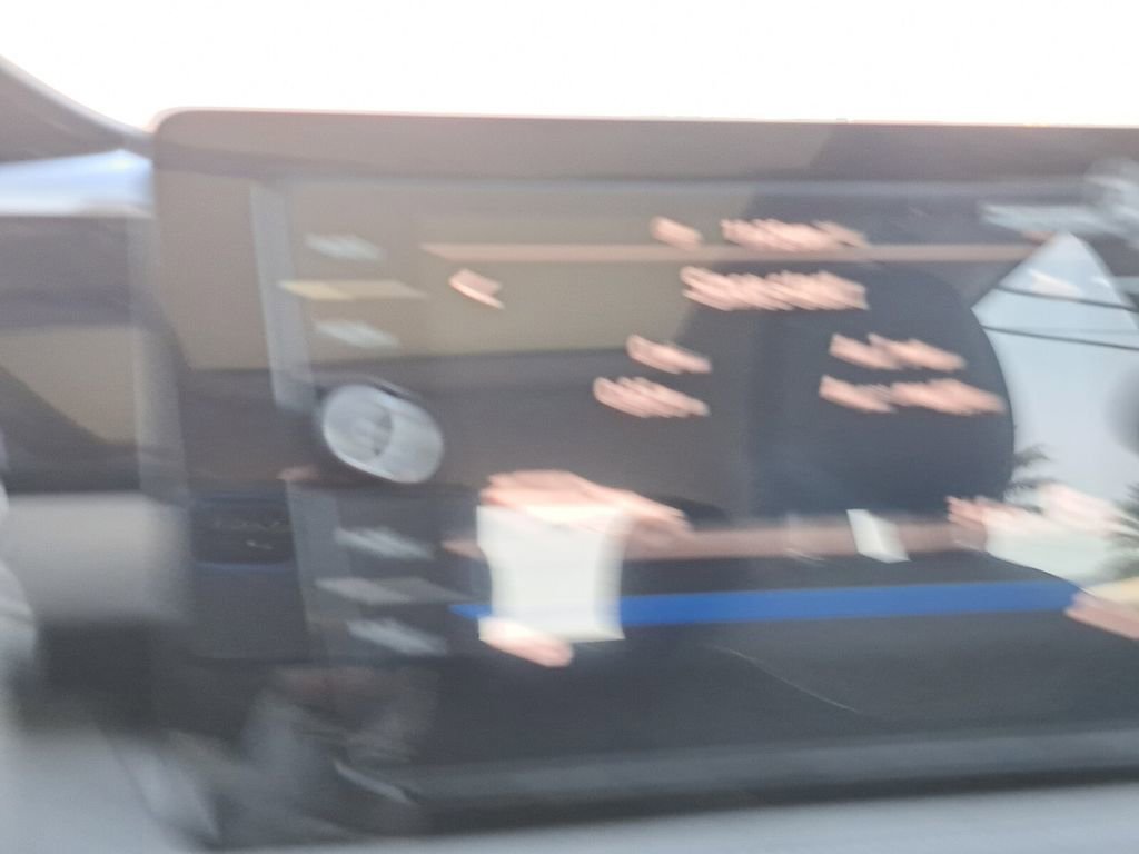 New 2026 Volkswagen Taos SE image 10