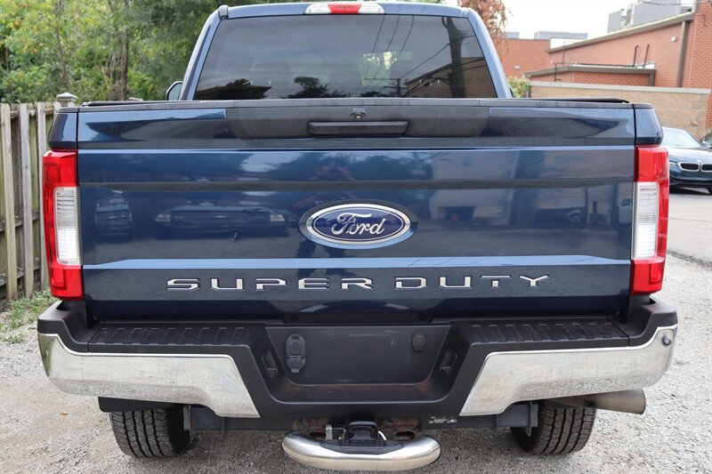 Used 2018 Ford F250 XLT AWD/4WD image 5