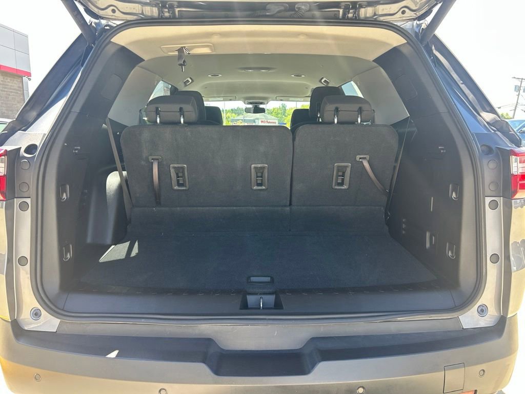 Used 2018 Chevrolet Traverse LT FWD image 9
