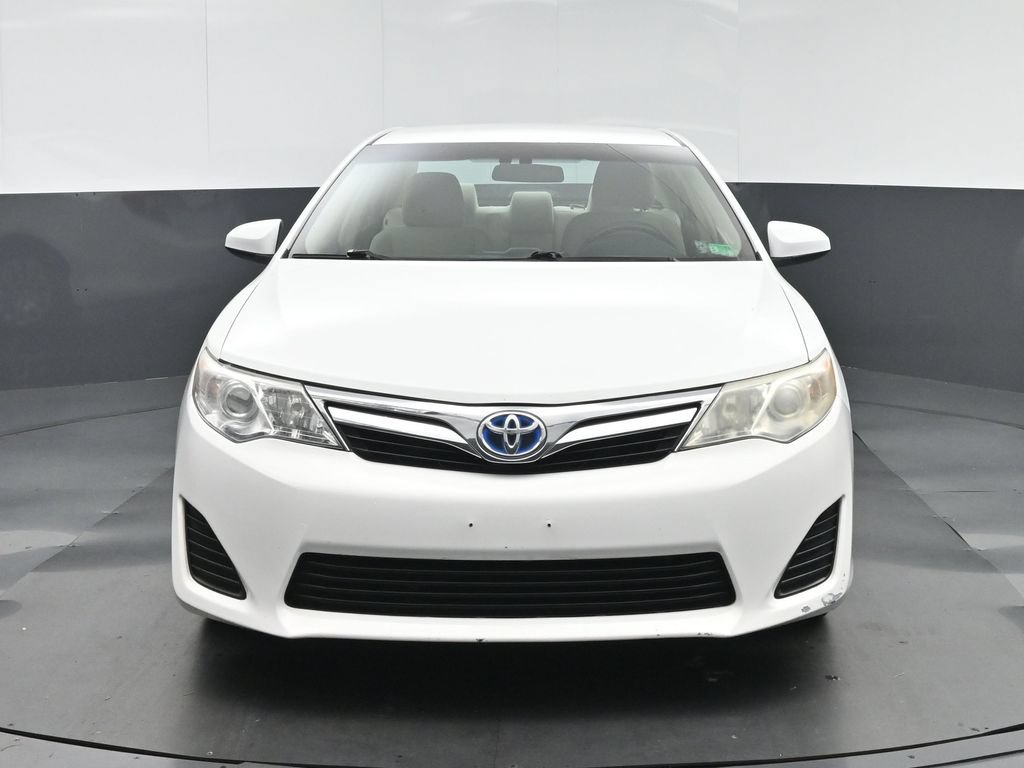 Used 2012 Toyota Camry LE FWD image 2