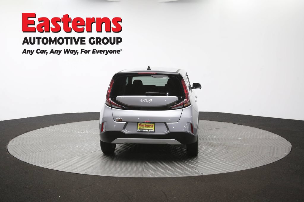 Used 2025 Kia Soul LX w/ LX Technology Package FWD image 35